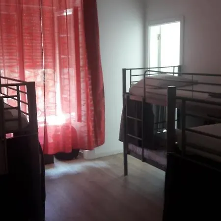 Hostel D&n Hospedagem-almirante Lisbon